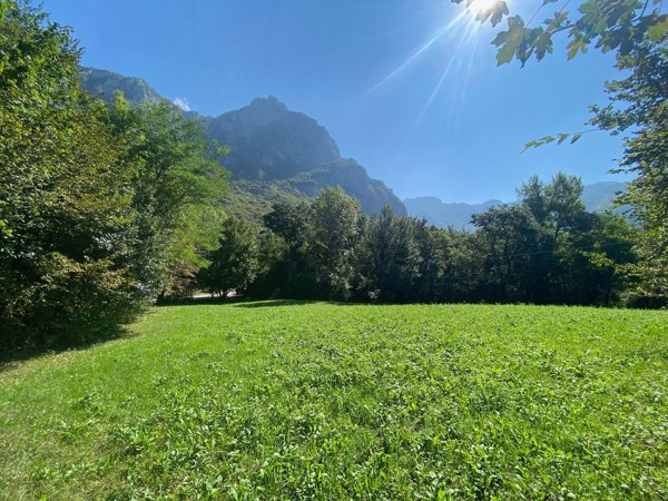 terreno agricolo in vendita a Lecco in zona Malnago