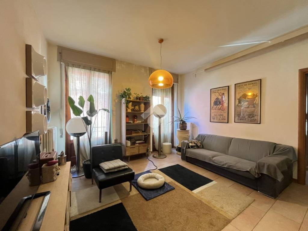 appartamento in vendita a Lecco in zona Laorca