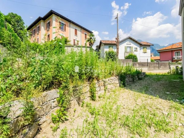 appartamento in vendita a Lecco in zona San Giovanni