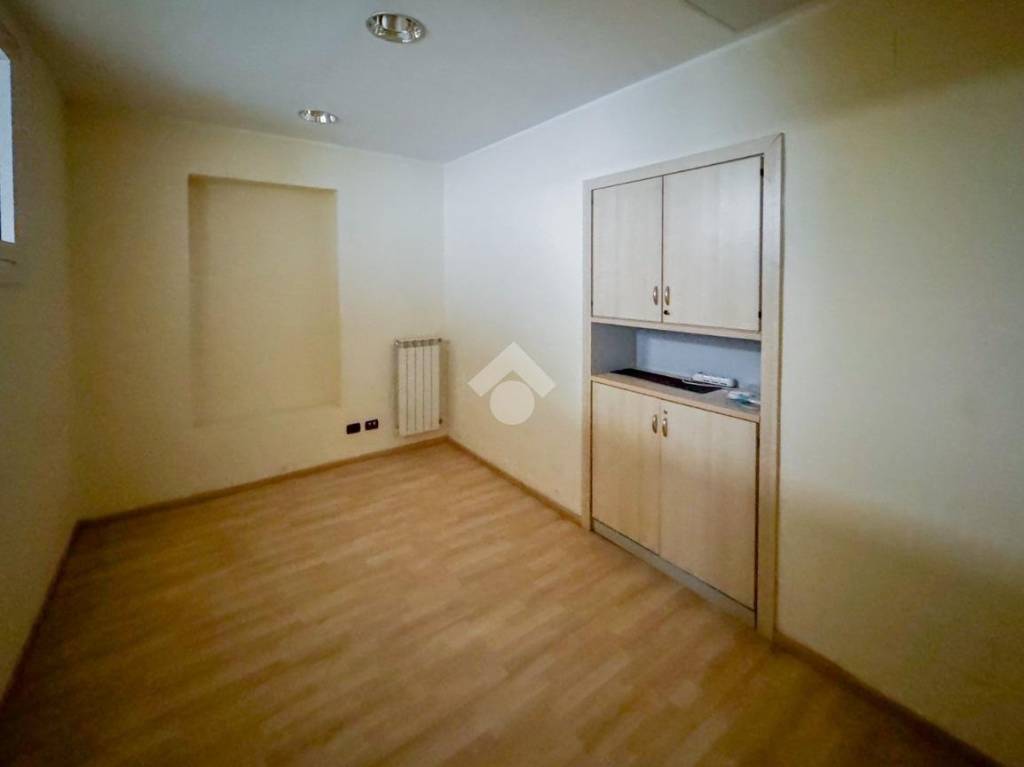 appartamento in vendita a Lecco in zona Lecco Centro