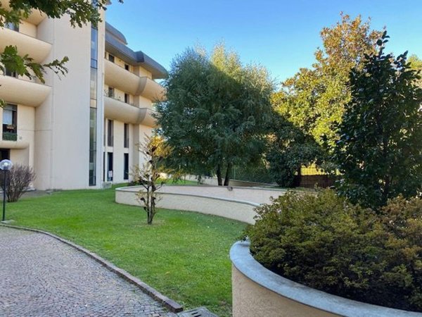 appartamento in vendita a Lecco in zona Castello