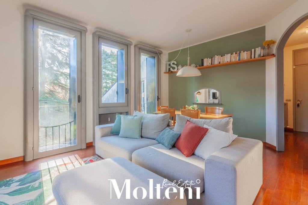 appartamento in vendita a Lecco in zona Castello