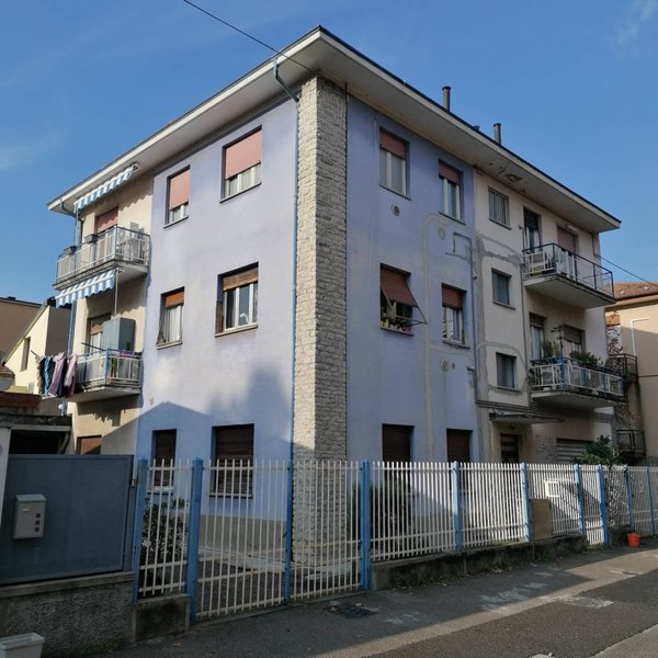 appartamento in vendita a Lecco in zona Belledo