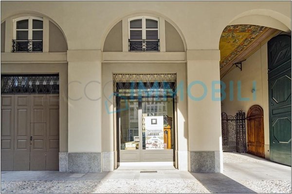 negozio in vendita a Lecco in zona Lecco Centro