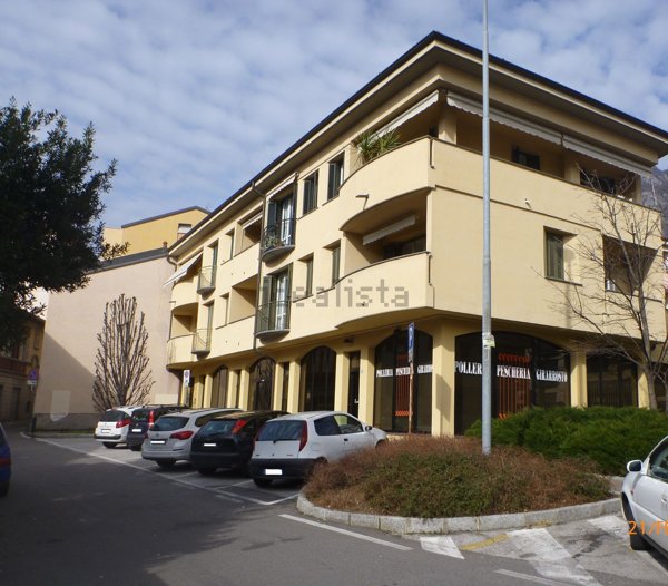 villa in vendita a Lecco in zona Castello