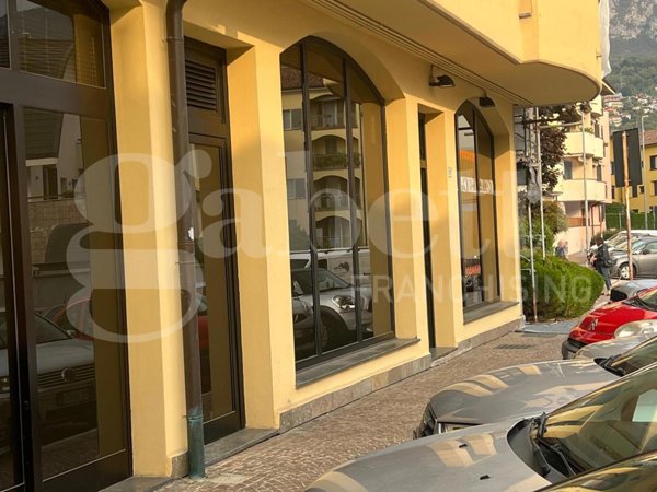 villa in vendita a Lecco in zona Castello