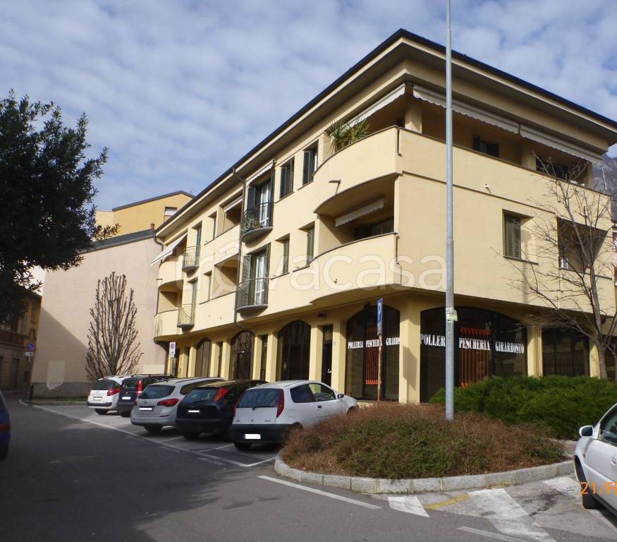 villa in vendita a Lecco in zona Castello