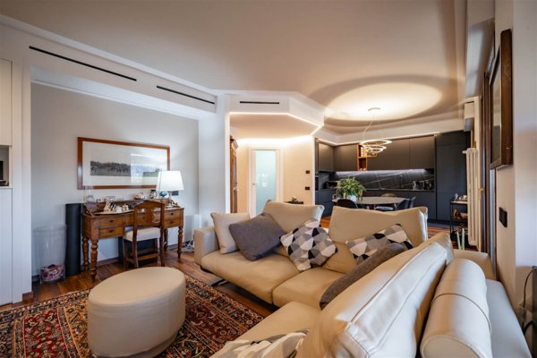 appartamento in vendita a Lecco in zona Caleotto