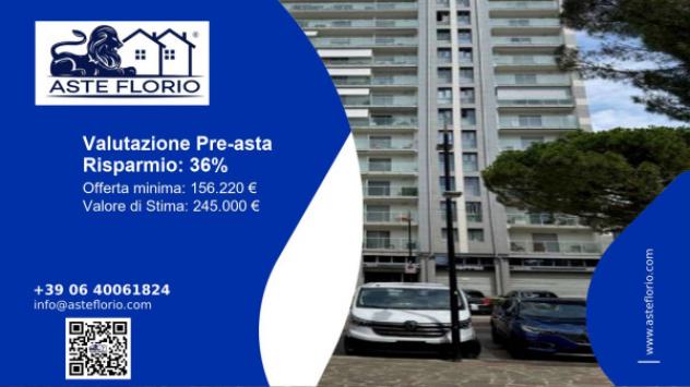 appartamento in vendita a Lecco in zona Castello