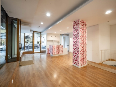 negozio in vendita a Lecco in zona Lecco Centro