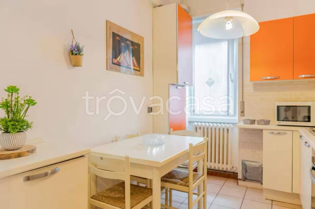 appartamento in vendita a Lecco in zona Olate