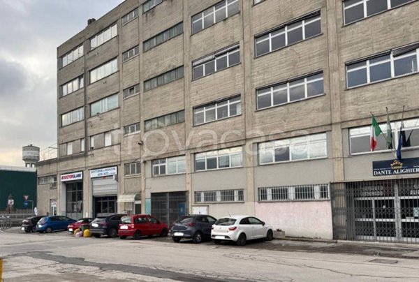 appartamento in vendita a Lecco in zona Caleotto