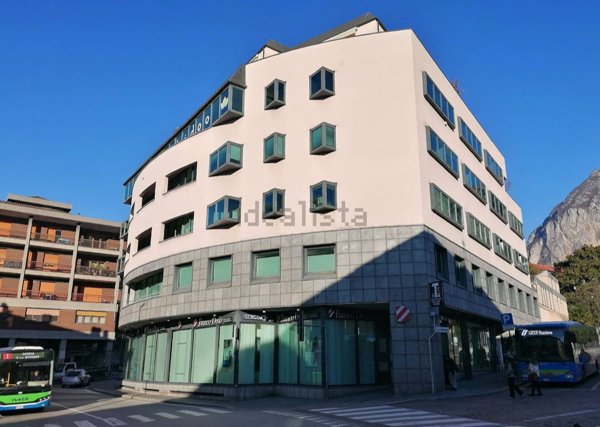 ufficio in vendita a Lecco