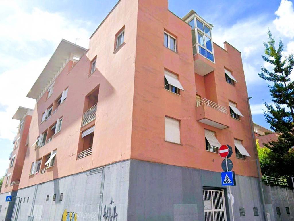 appartamento in vendita a Lecco in zona Acquate