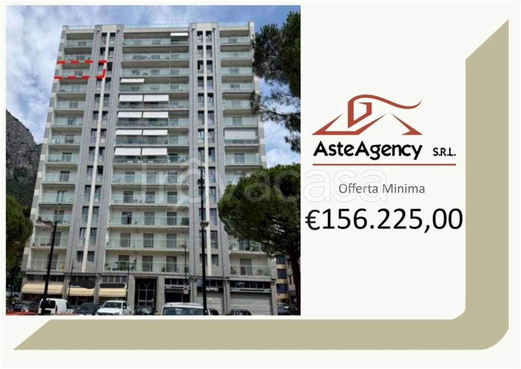 appartamento in vendita a Lecco in zona Santo Stefano