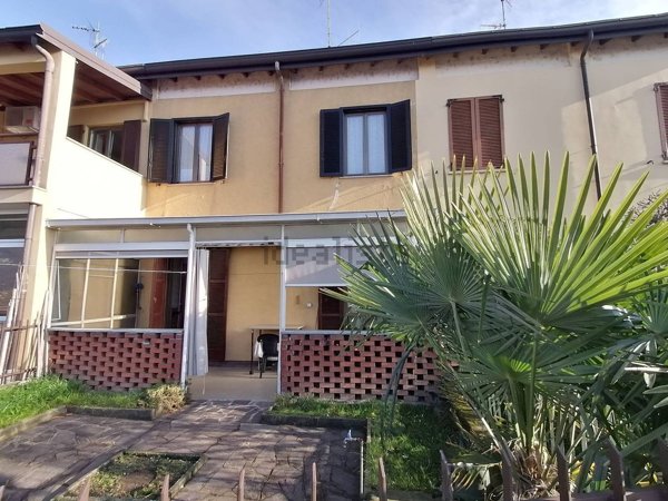 casa indipendente in vendita a Lecco in zona Chiuso