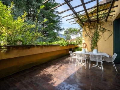 appartamento in vendita a Lecco in zona Olate