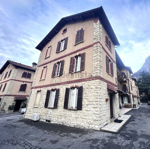 appartamento in vendita a Lecco in zona Viale Turati
