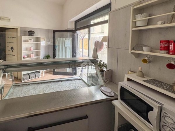 appartamento in vendita a Lecco in zona Pescarenico