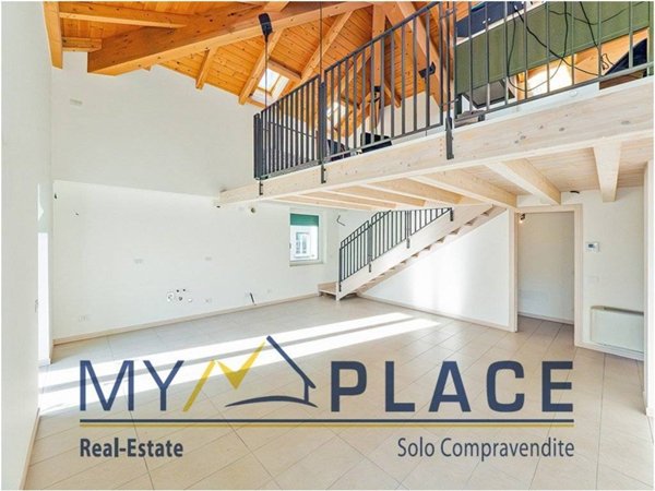 appartamento in vendita a Lecco in zona Lecco Centro