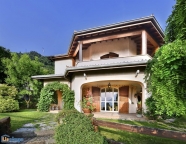 casa indipendente in vendita a Lecco in zona Maggianico