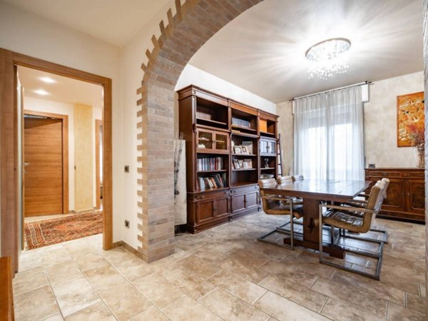 appartamento in vendita a Lecco in zona Germanedo