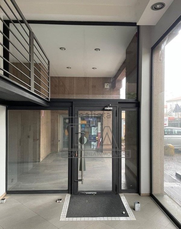 negozio in vendita a Lecco