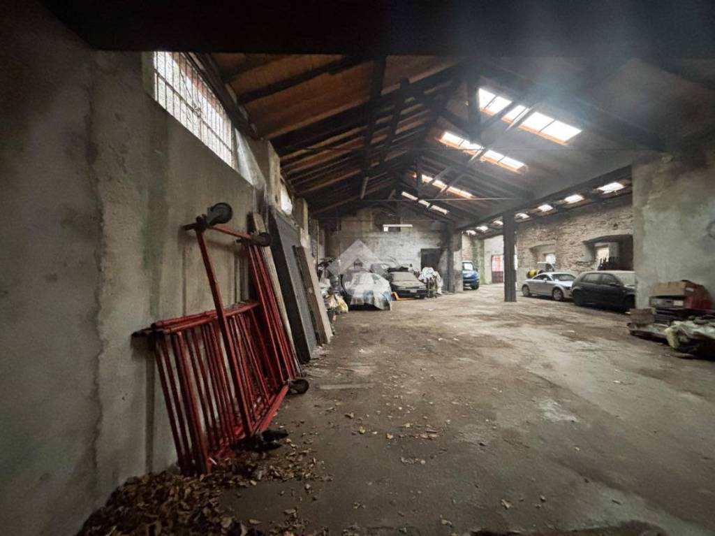 appartamento in vendita a Lecco in zona Laorca