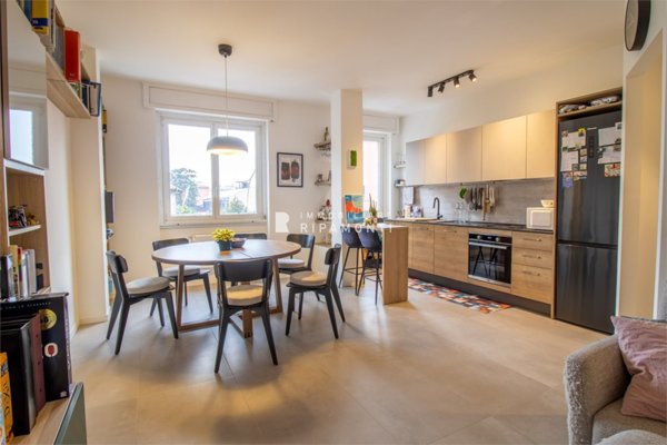 appartamento in vendita a Lecco in zona Caleotto