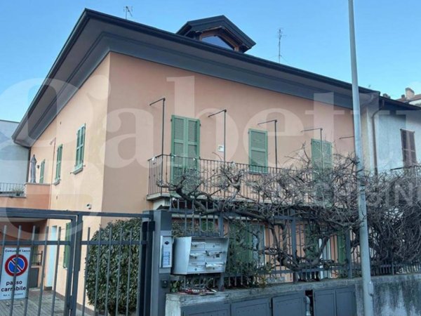 appartamento in vendita a Lecco in zona Pescarenico