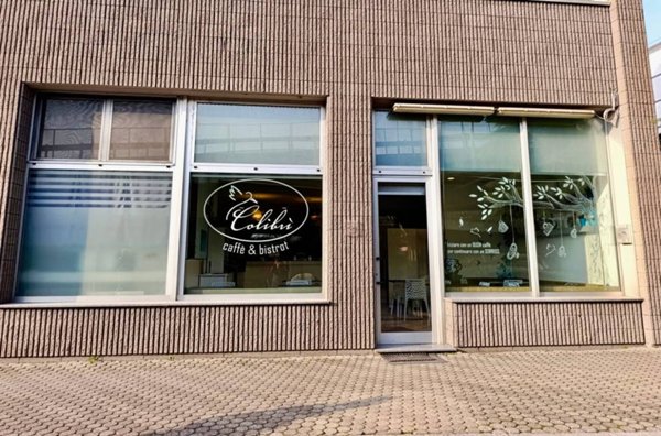 negozio in vendita a Lecco in zona Pescarenico