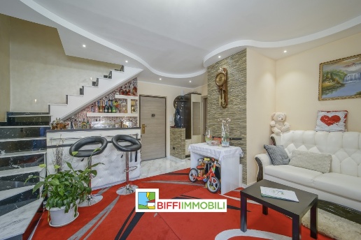 appartamento in vendita a Lecco in zona Olate