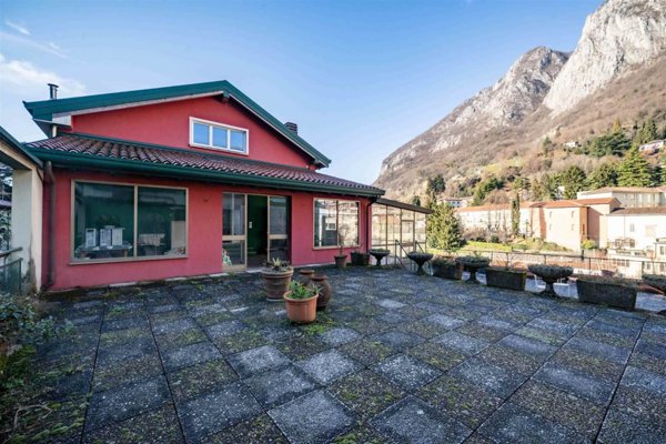 appartamento in vendita a Lecco in zona Bonacina