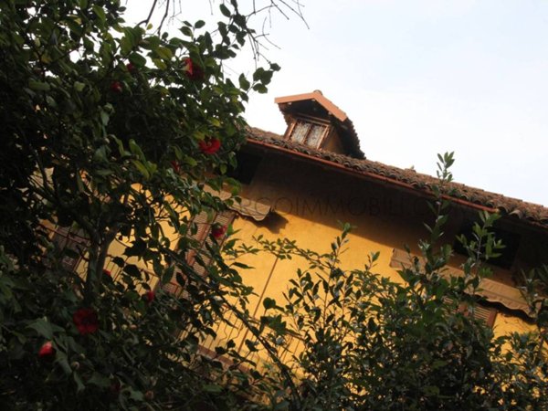 casa indipendente in vendita a Lecco in zona Maggianico