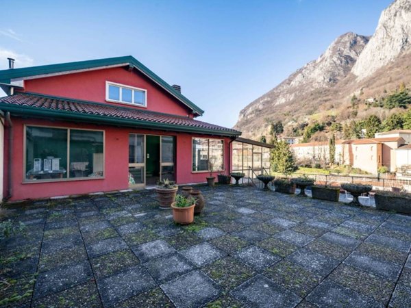 appartamento in vendita a Lecco in zona Bonacina