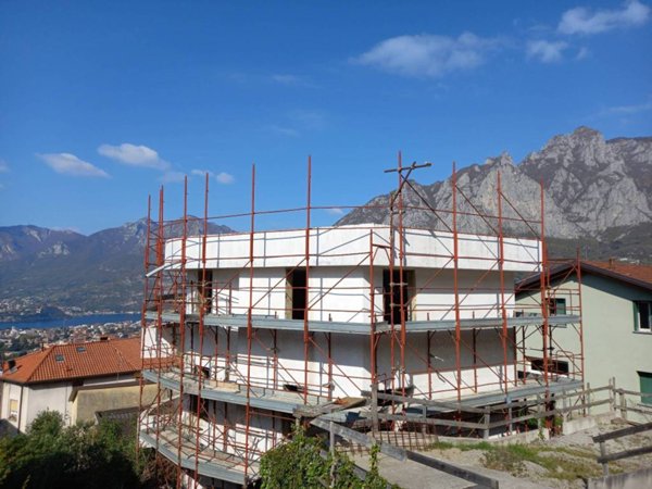 casa indipendente in vendita a Lecco in zona Bonacina