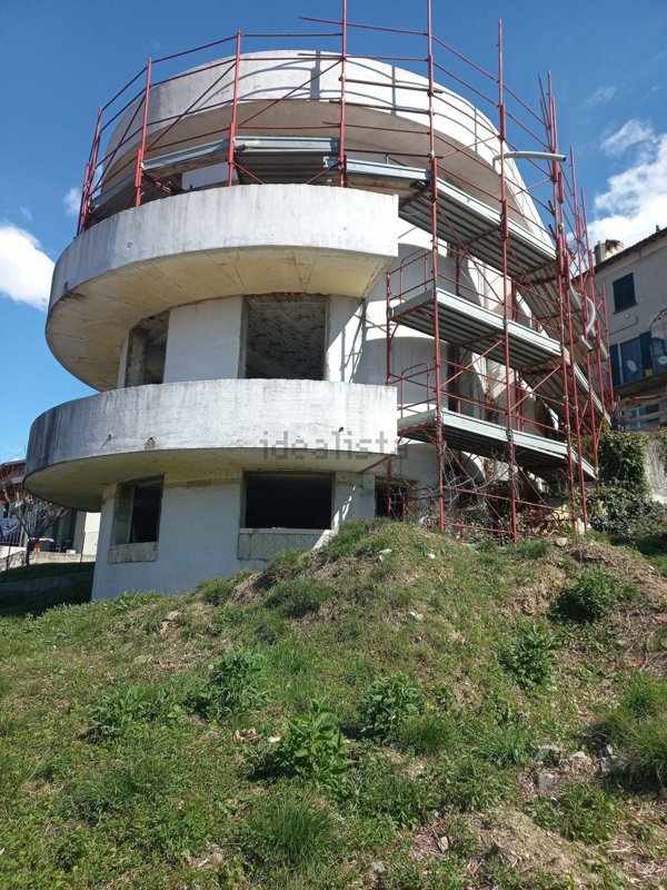 casa indipendente in vendita a Lecco