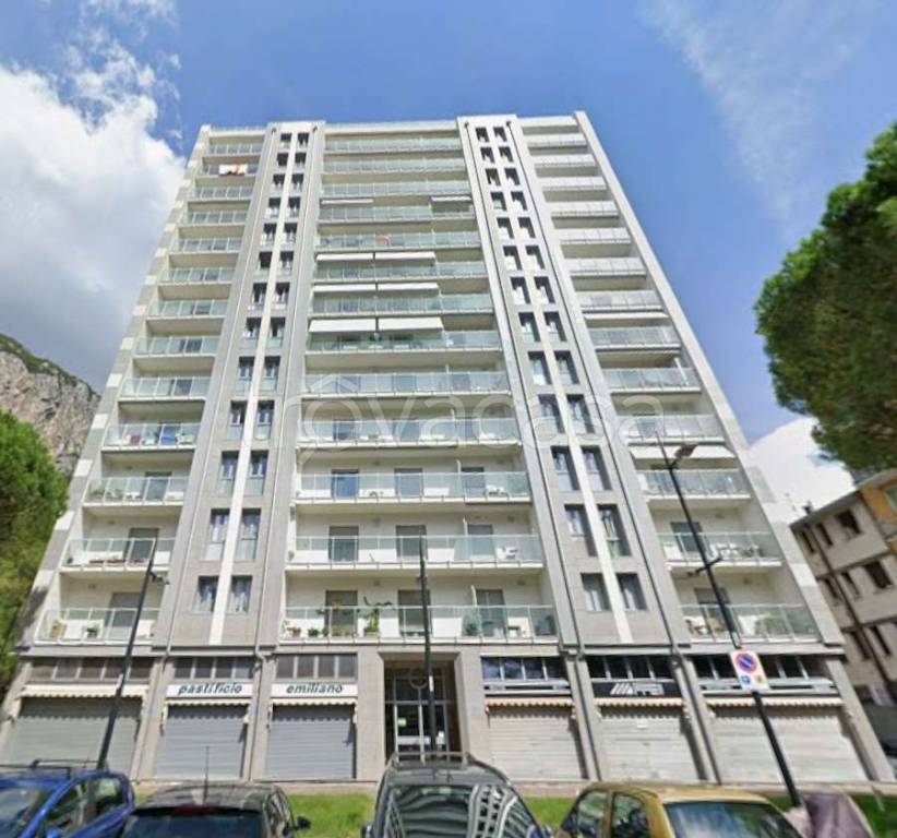 appartamento in vendita a Lecco in zona Santo Stefano