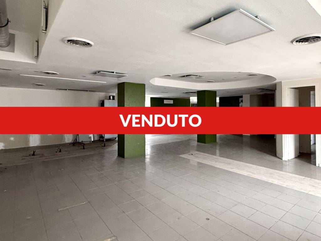 appartamento in vendita a Lecco in zona Caleotto
