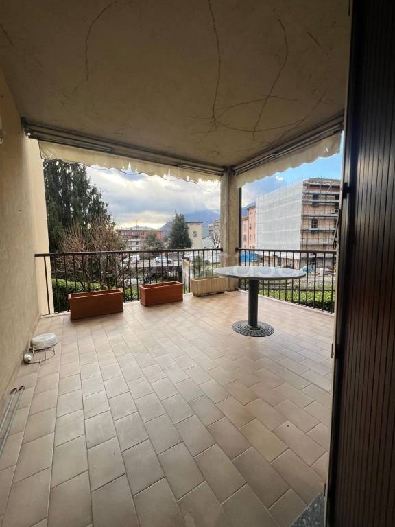 appartamento in vendita a Lecco in zona Castello