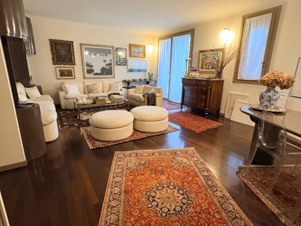 appartamento in vendita a Lecco in zona Bonacina