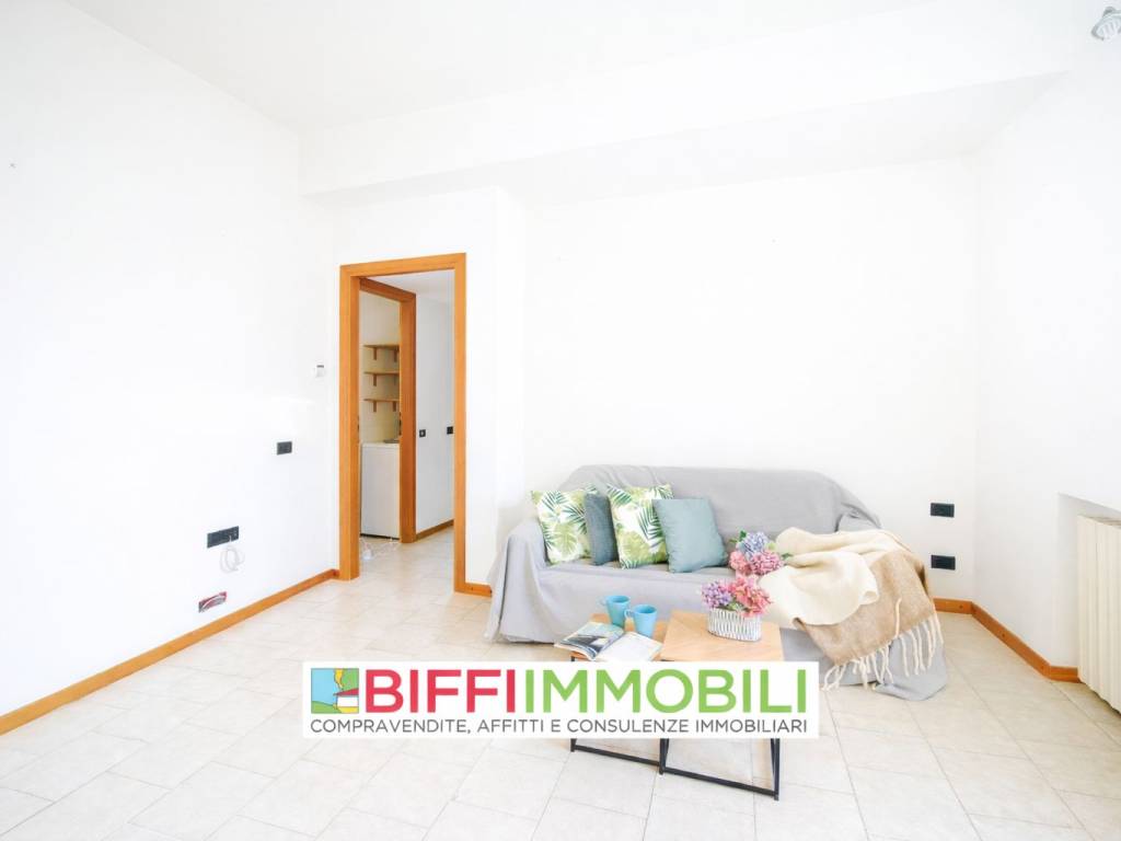 appartamento in vendita a Lecco in zona Belledo