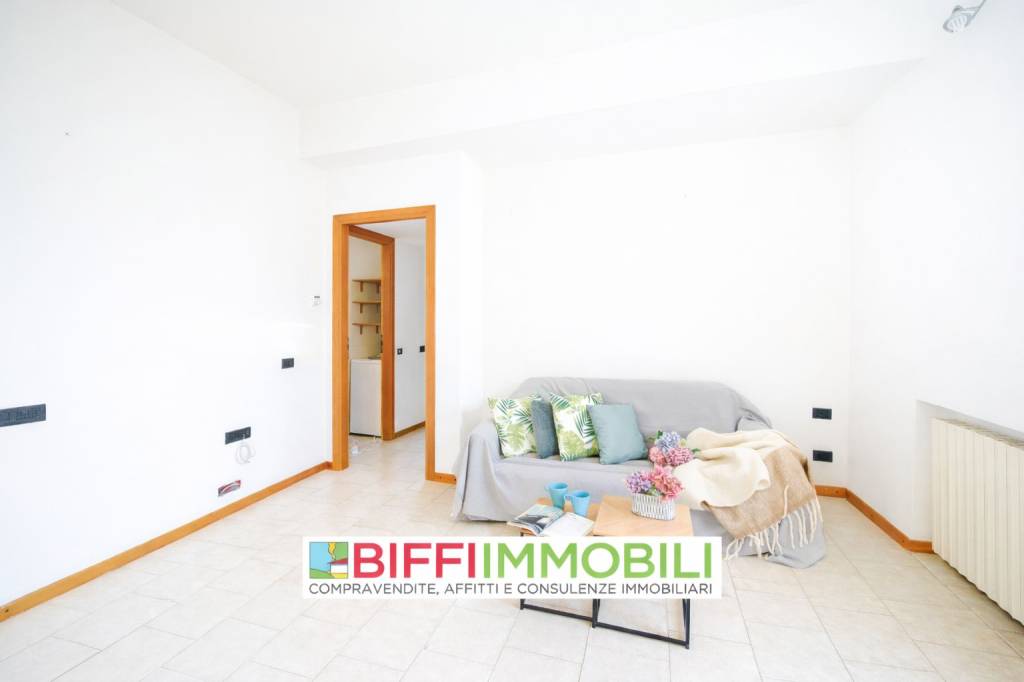 appartamento in vendita a Lecco in zona Germanedo