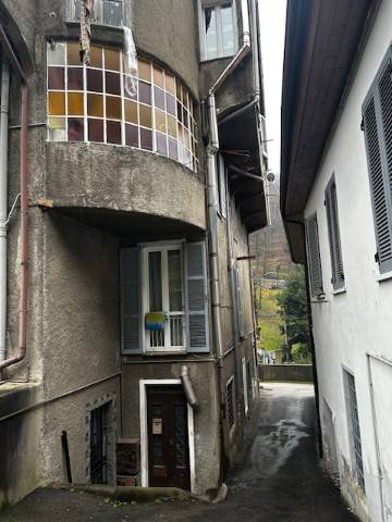 appartamento in vendita a Lecco in zona Laorca