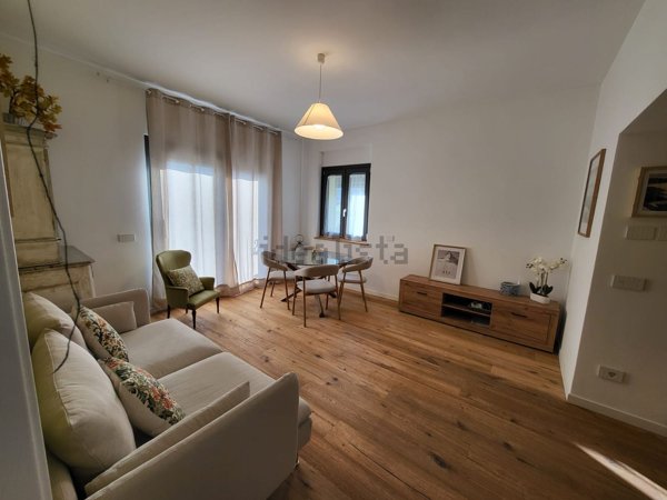 appartamento in vendita a Lecco in zona Laorca