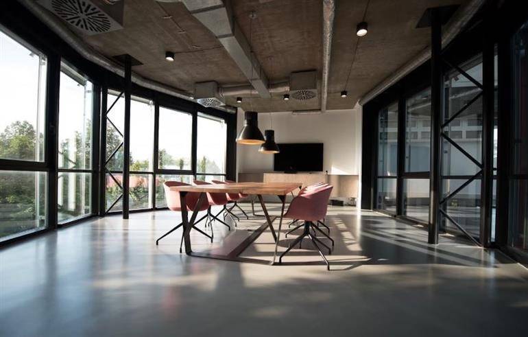 intera palazzina in vendita a Lecco in zona Pescarenico