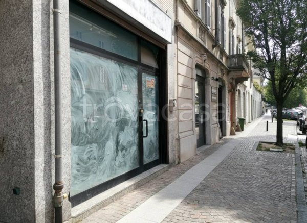 negozio in vendita a Lecco in zona Lecco Centro