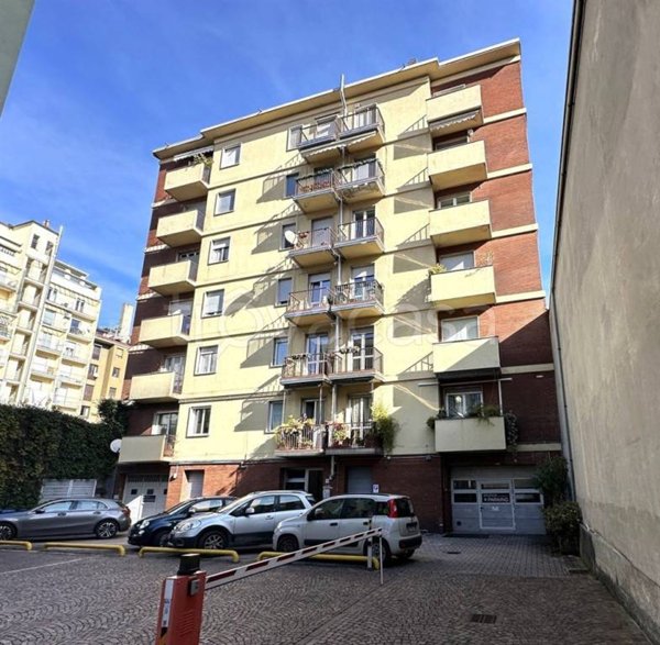 appartamento in vendita a Lecco in zona Lecco Centro