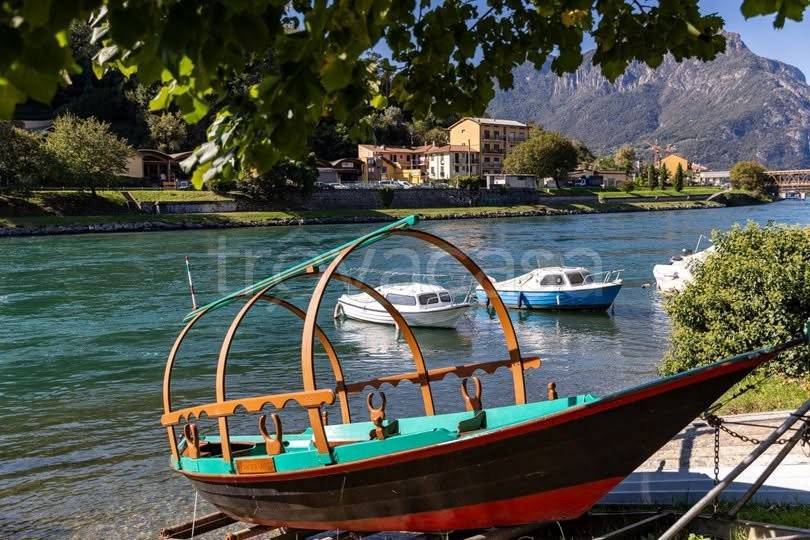 appartamento in vendita a Lecco in zona Pescarenico