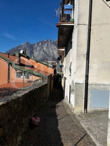 appartamento in vendita a Lecco in zona Germanedo